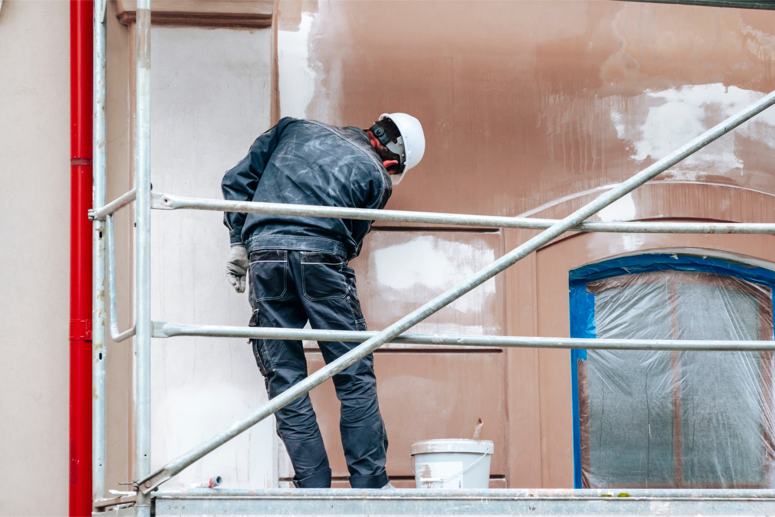 EHS lone worker painting